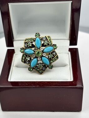 Heidi Daus Gemstone Ring Size 6